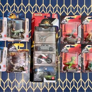 Matchbox Jurassic World Rebirth 5Pk Dinosaurs & Cars & 8 Jurassic World Figures